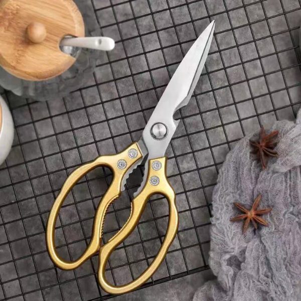 Scissors_SK5_Gold_01.jpg