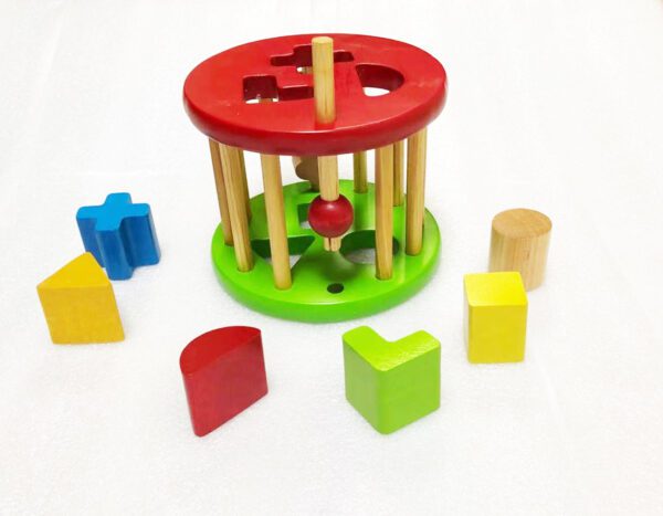 WoodenShapeSorter_02.jpg
