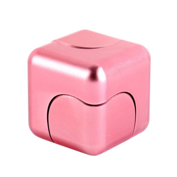 spinner20cube.jpg205.jpg